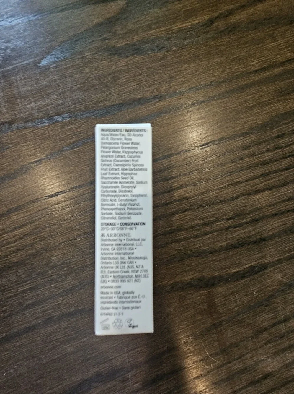 Arbonne Let It Set Refreshing Finishing Spray - White